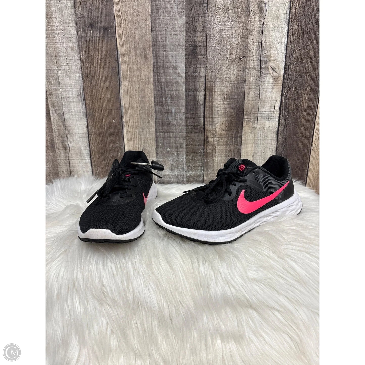 Shoes Athletic By Nike In Black & Pink, Size: 8.5