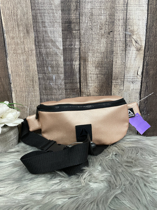 Belt Bag By Reebok  Size: Medium