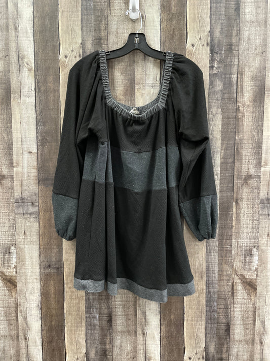 Top Long Sleeve By Pol In Black, Size: M