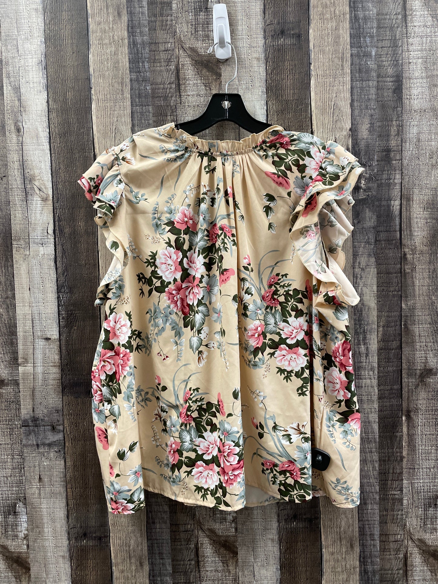 Top Short Sleeve By Shein In Beige, Size: 4x