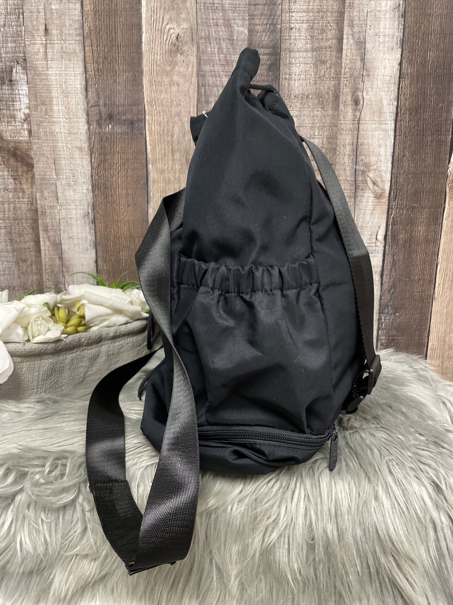 Backpack By Beyond Yoga, Size: Medium