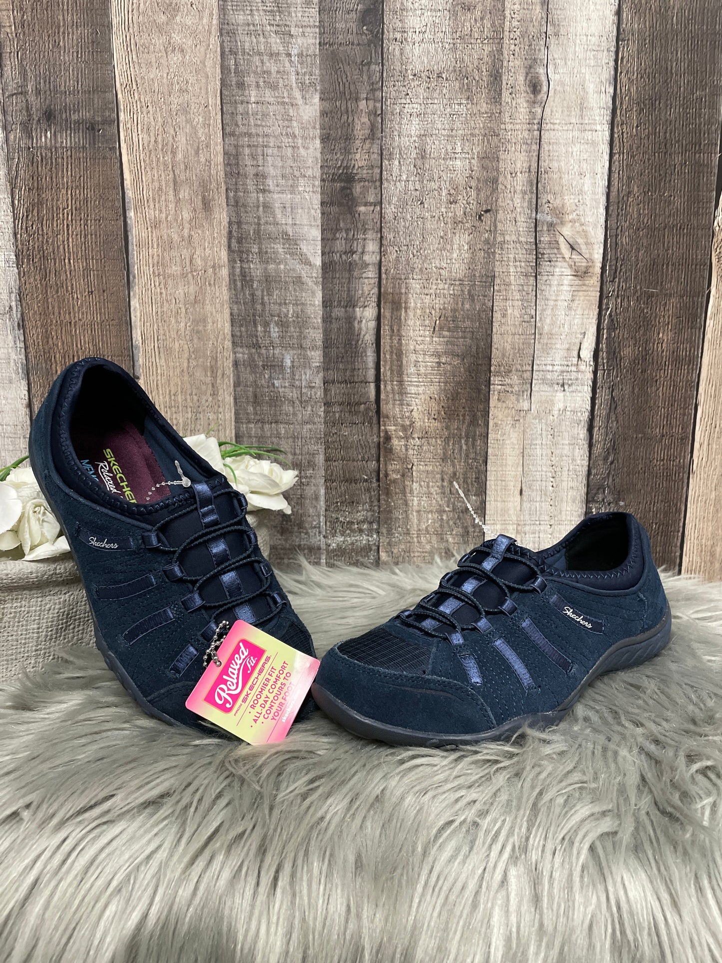 Shoes Sneakers By Skechers In Navy, Size: 6.5