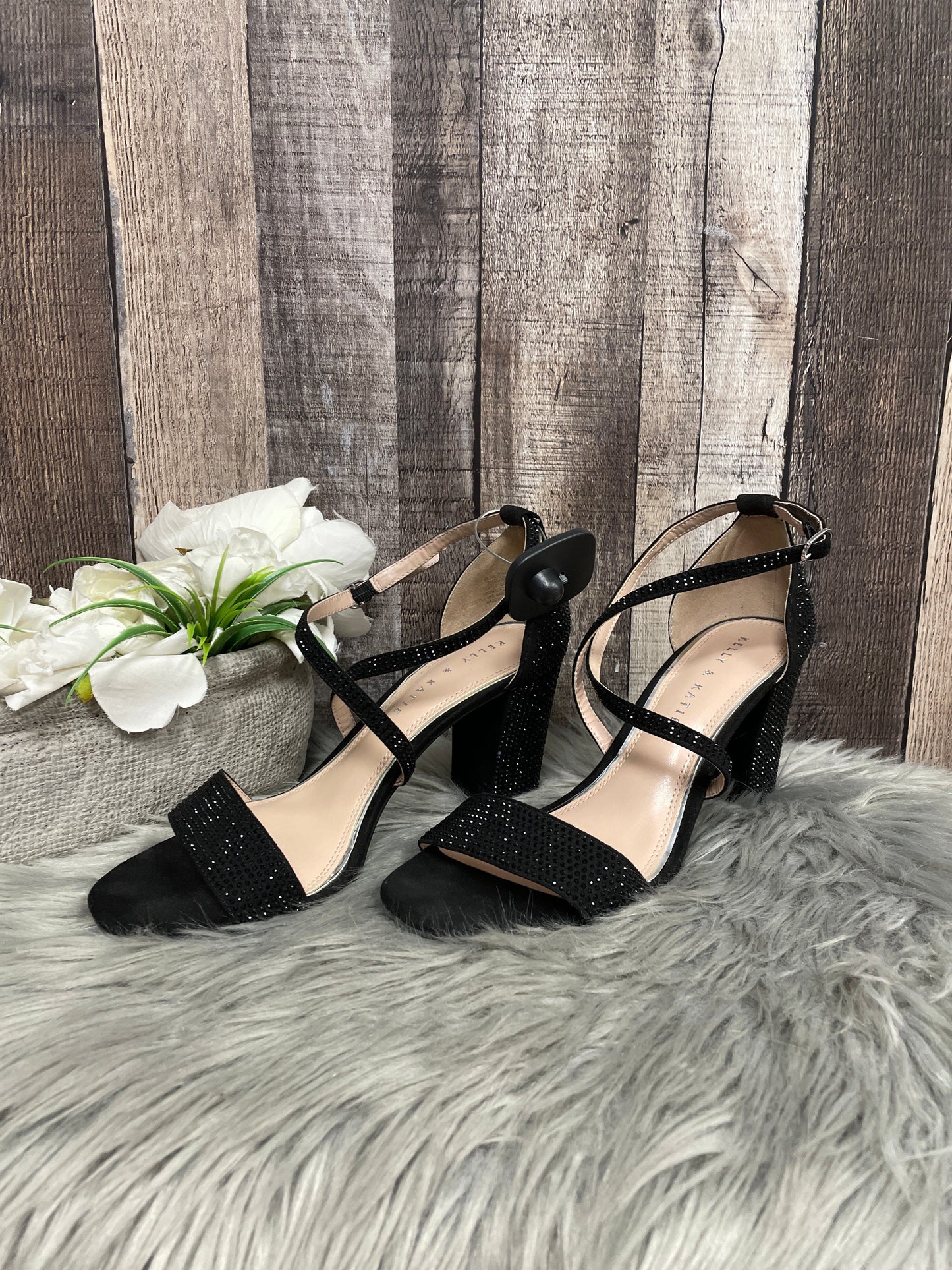 Sandals Heels Block By Kelly And Katie In Black, Size: 8.5