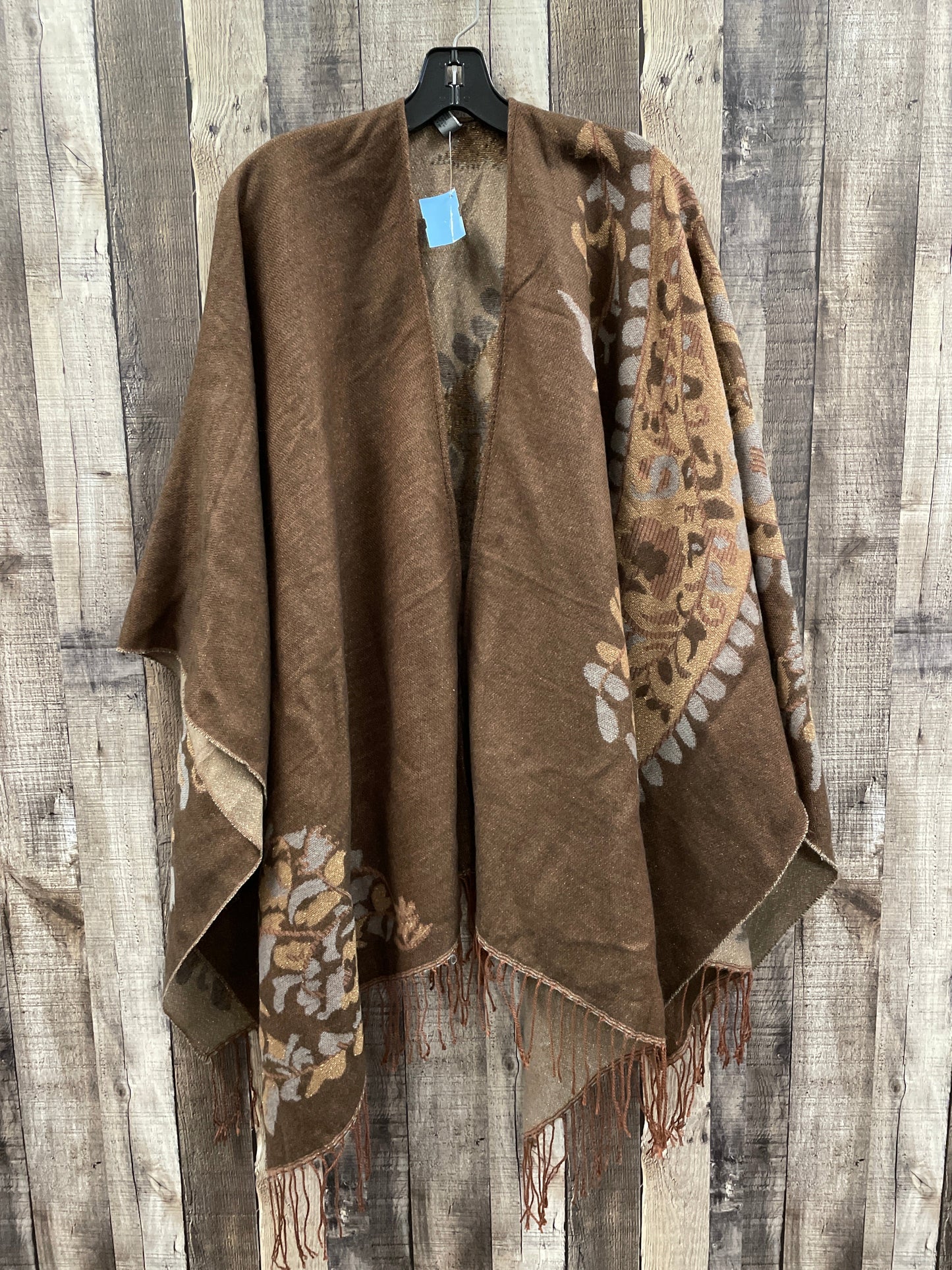 Poncho By Cme In Brown, Size: Osfm