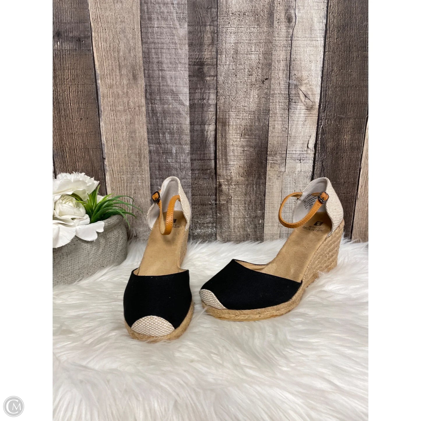 Shoes Heels Wedge By White Mountain In Black & Tan, Size: 8