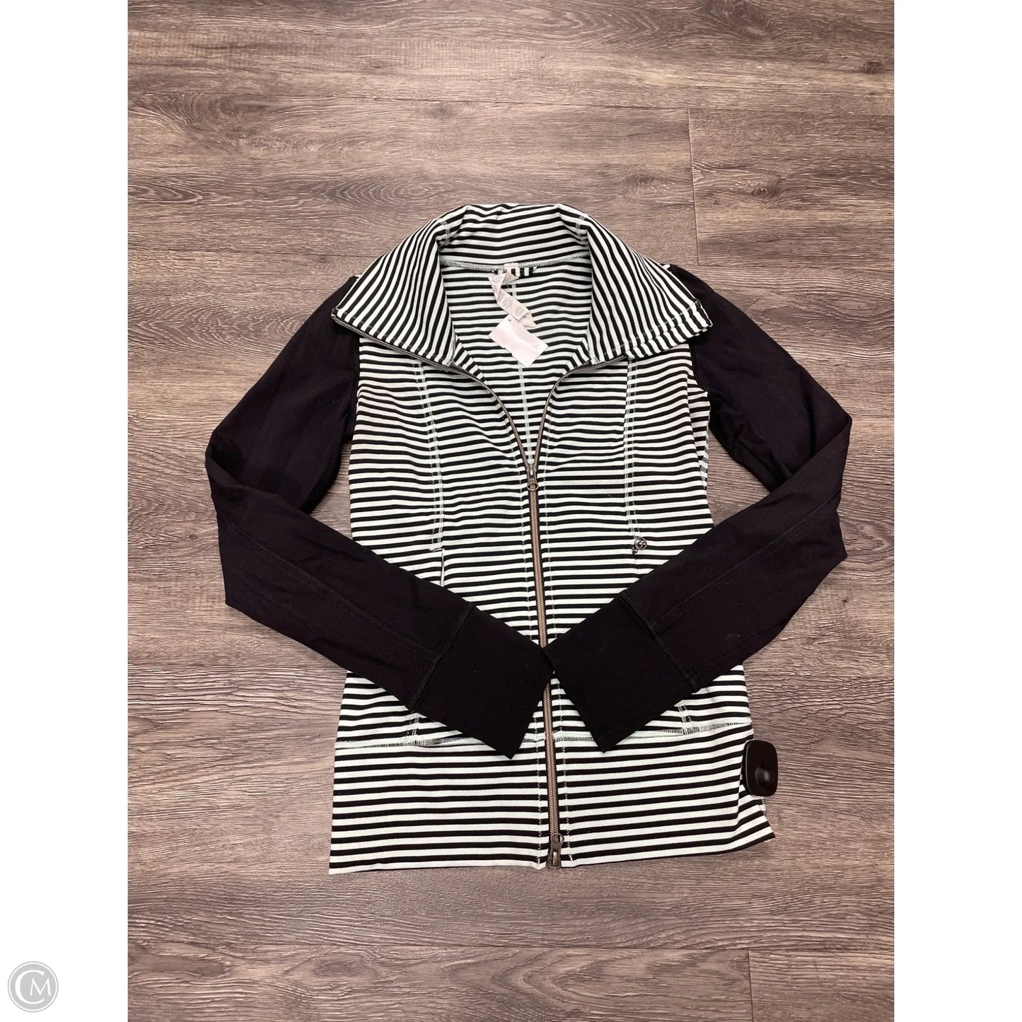 Athletic Jacket By Lululemon In Striped Pattern, Size: 6