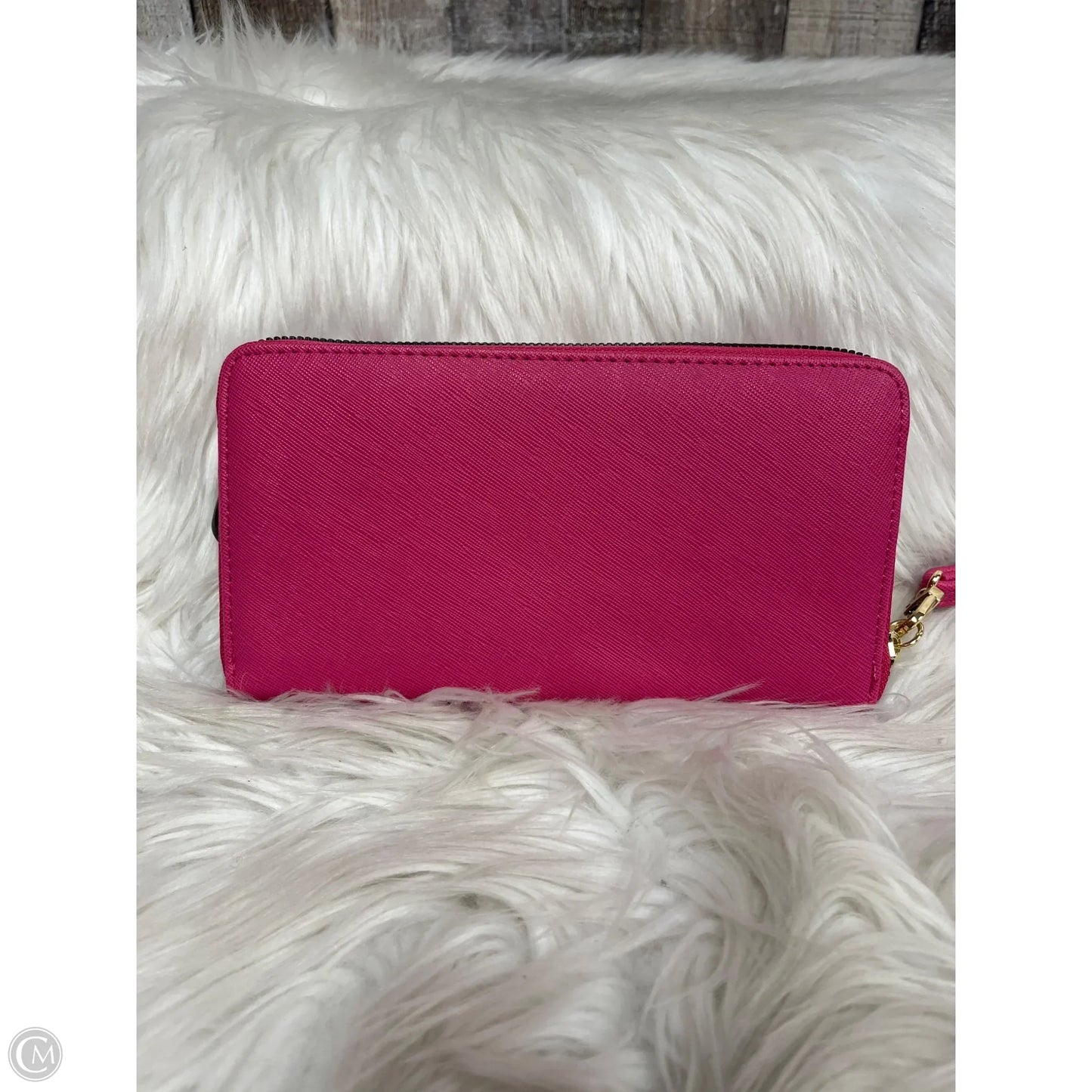 Wristlet By Betsey Johnson, Size: Medium