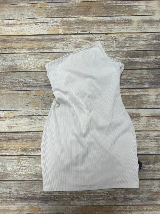 Cream Dress Casual Short Divided, Size L