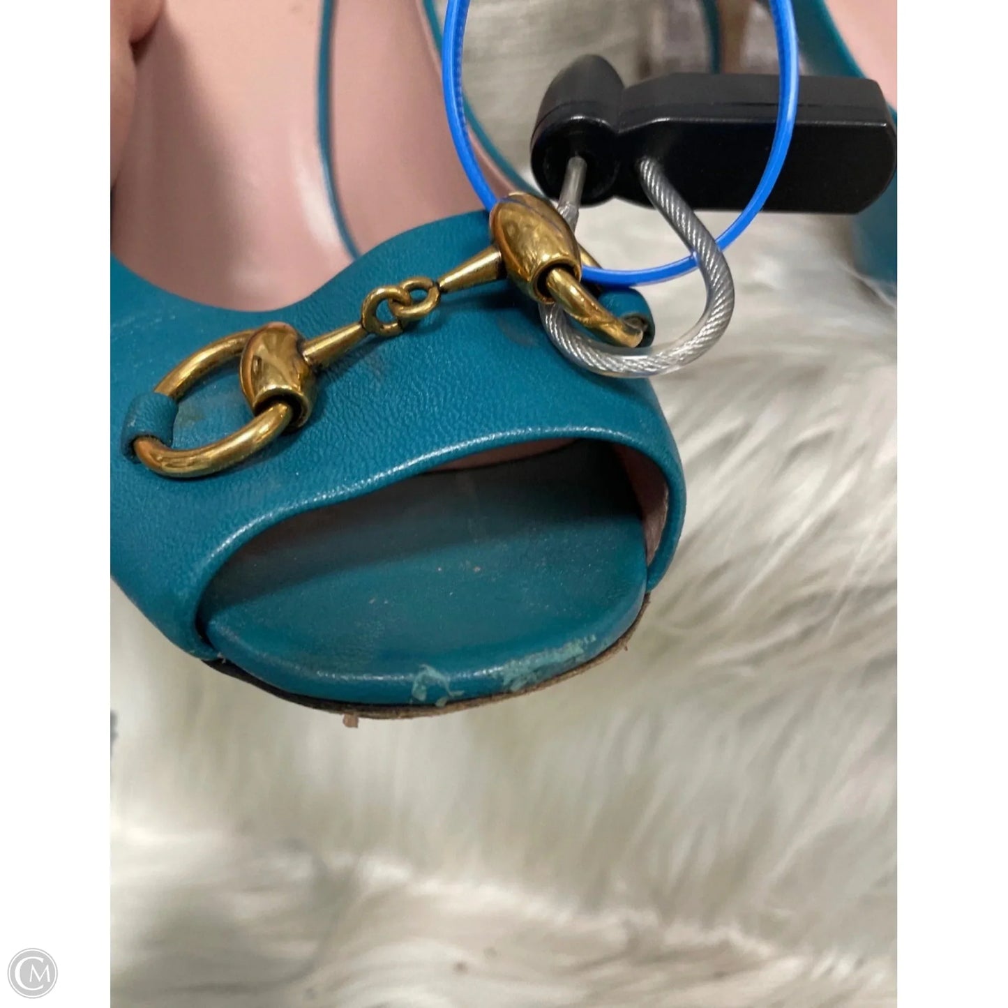 Shoes Luxury Designer By Gucci In Teal, Size: 10