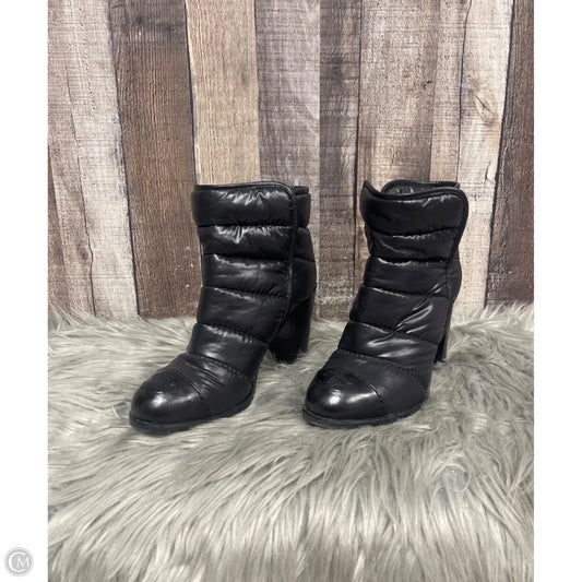Boots Luxury Designer By Chanel In Black, Size: 6