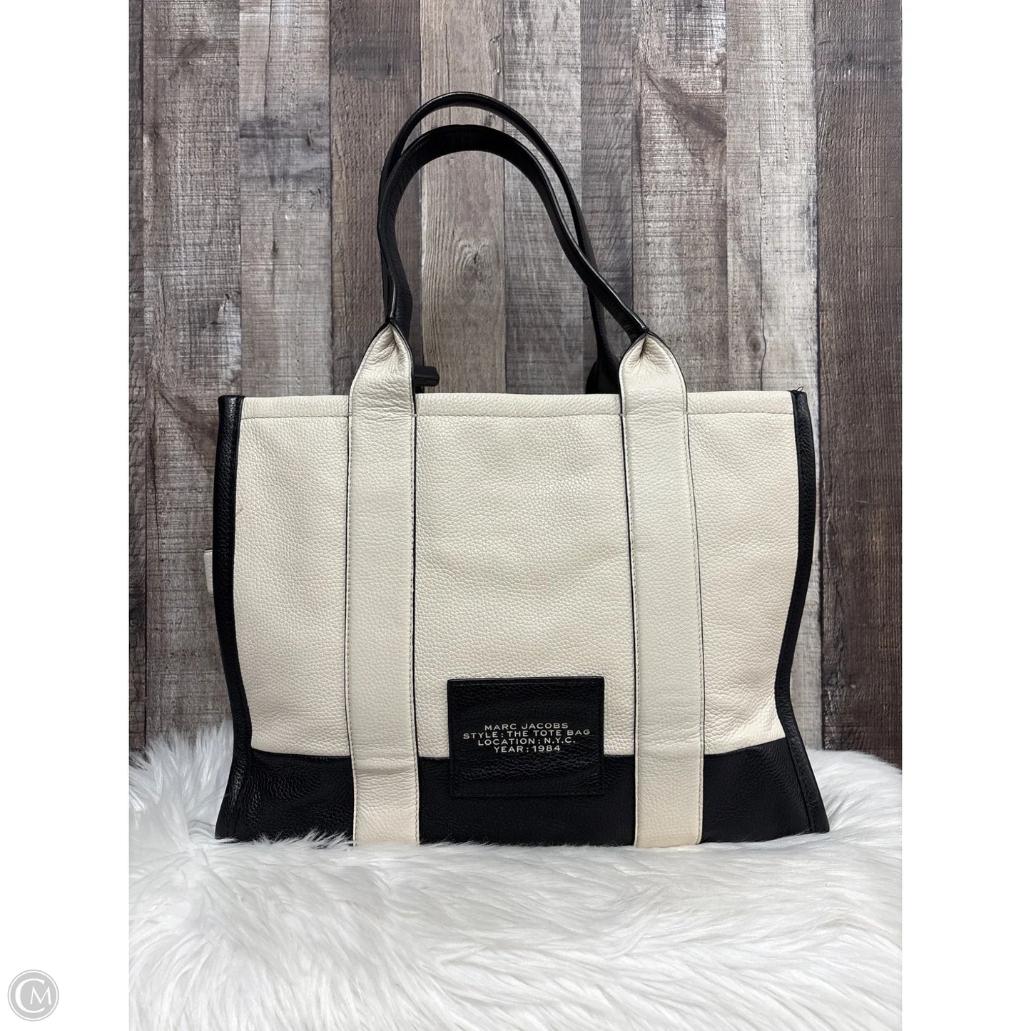 Tote Luxury Designer By Marc Jacobs, Size: Large