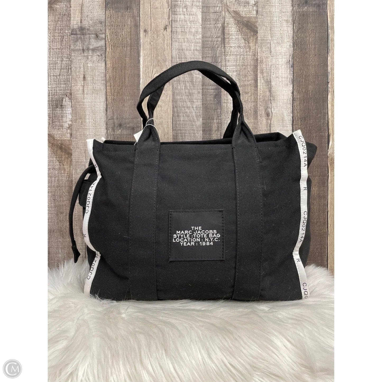 Tote Luxury Designer By Marc Jacobs, Size: Large