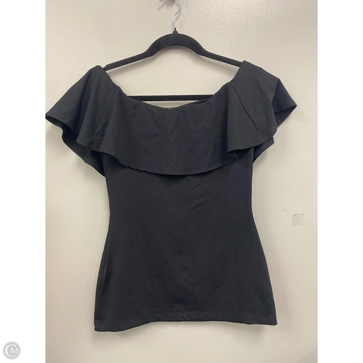 Top Short Sleeve By Clothes Mentor In Black, Size: S