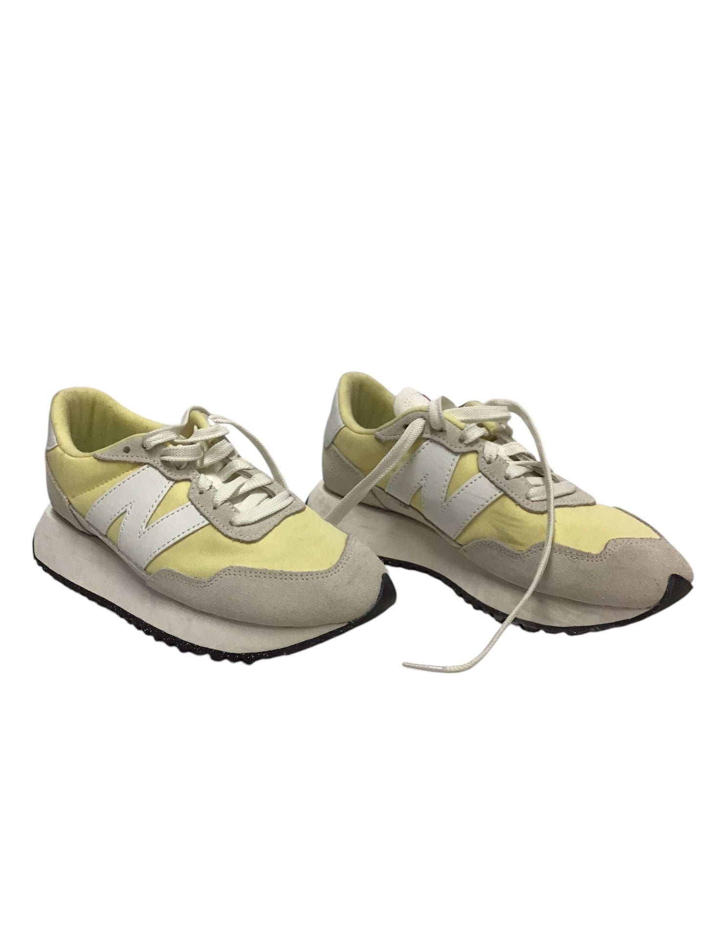 Shoes Athletic By New Balance In Yellow, Size: 7