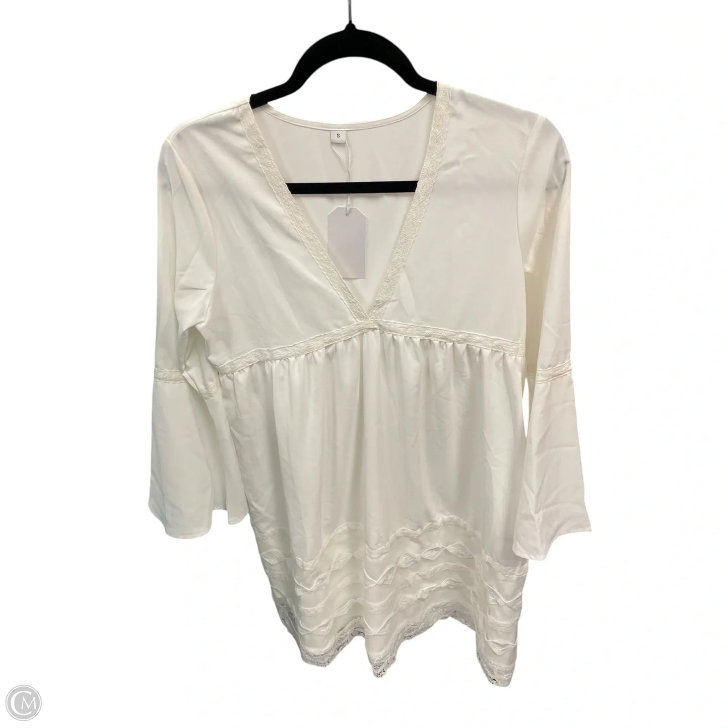 Dress Casual Short By Clothes Mentor In Cream, Size: S