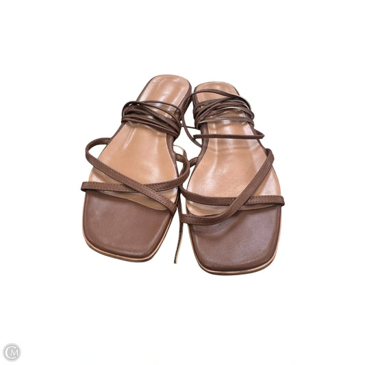 Sandals Flats By Clothes Mentor In Brown, Size: 7.5