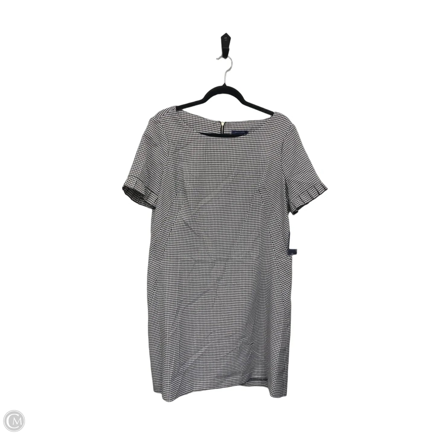 Dress Casual Short By Tommy Hilfiger In Black & White, Size: 16