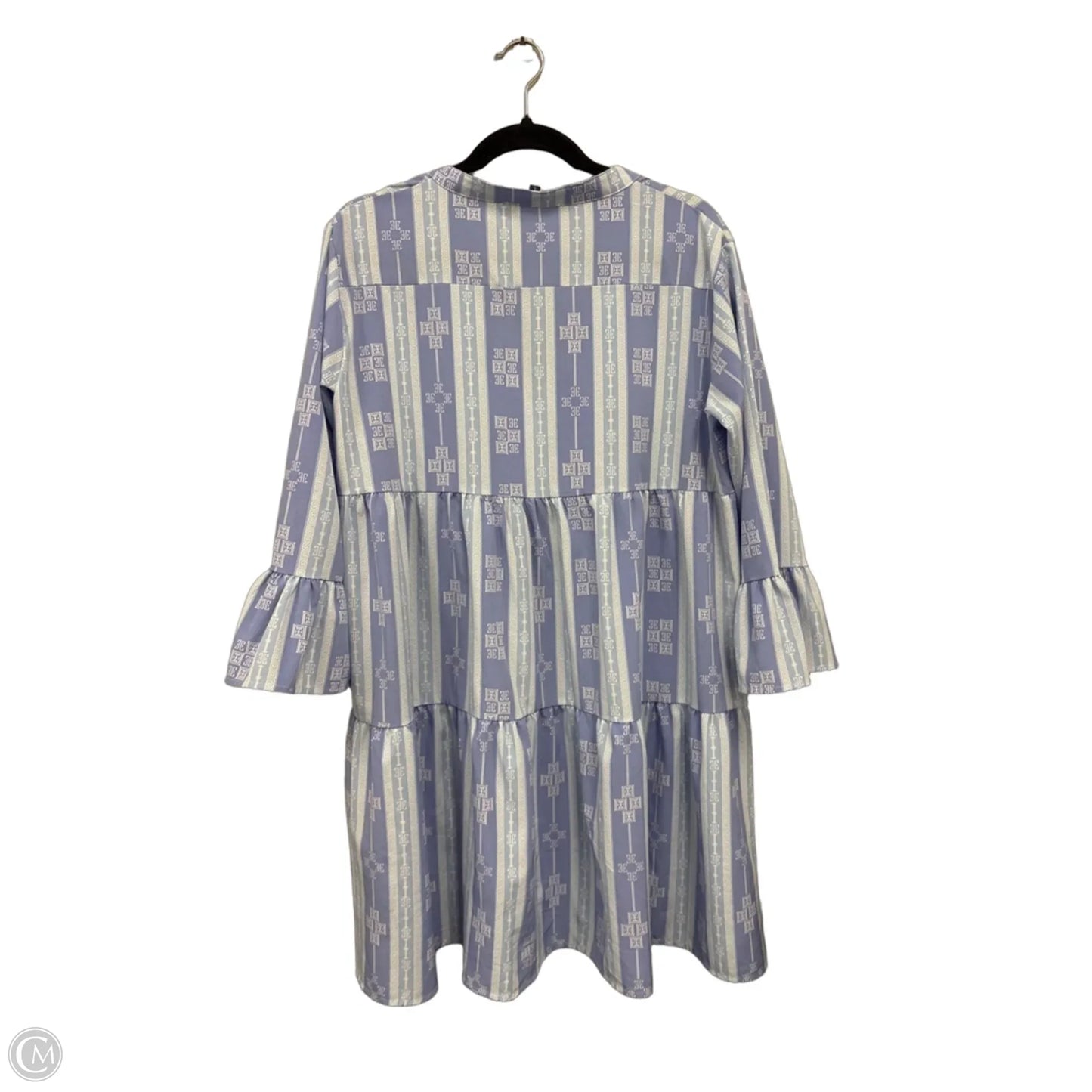 Dress Casual Short By Michelle Mcdowell In Blue & White, Size: L