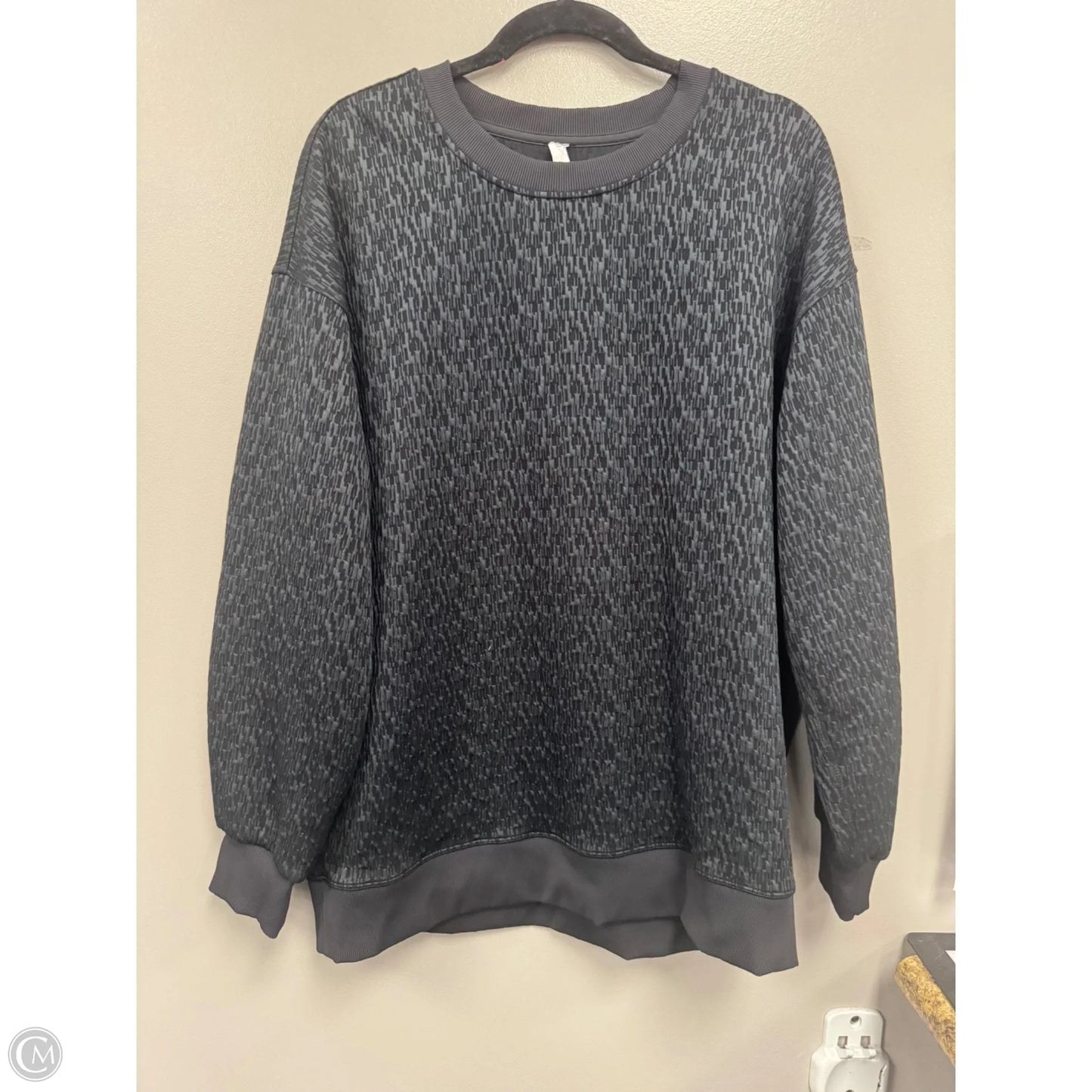 Athletic Sweatshirt Crewneck By Lululemon In Black & Grey, Size: 8