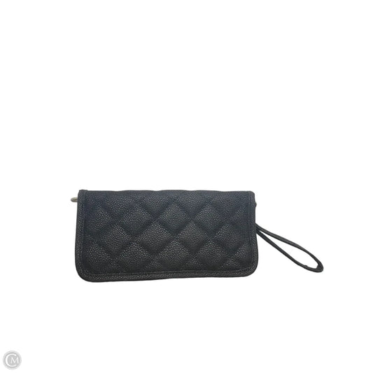 Wristlet By Clothes Mentor, Size: Large