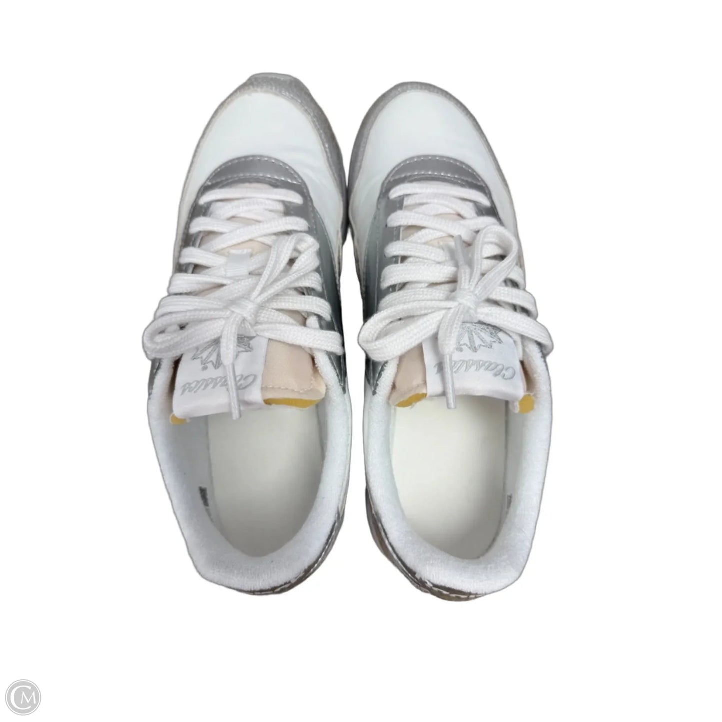 Shoes Sneakers By Reebok In Silver & White, Size: 8.5
