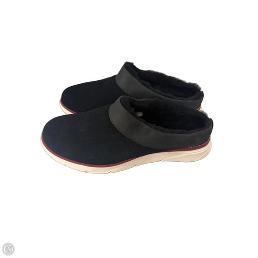 Shoes Sneakers By L.l. Bean In Black, Size: 10