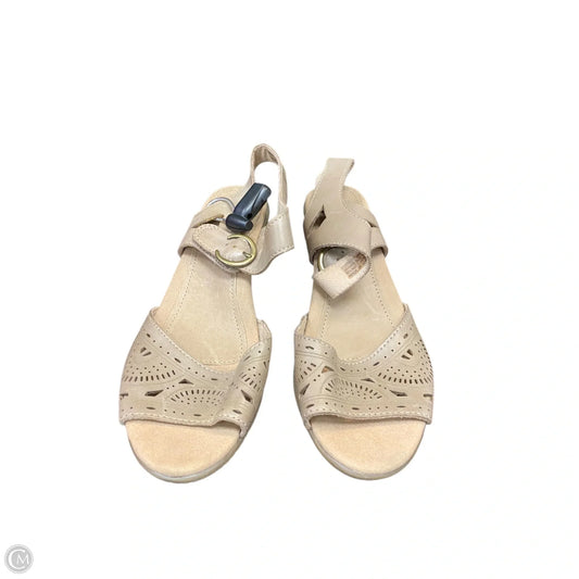 Sandals Heels Block By Earth In Taupe, Size: 7.5