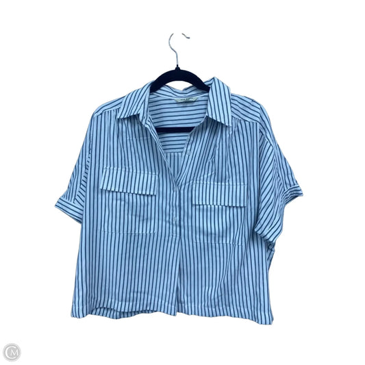 Top Short Sleeve By Max Studio In Blue & White, Size: L