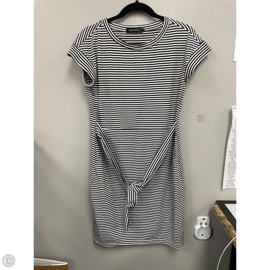 Dress Casual Short By Merokeety In Black & White, Size: S