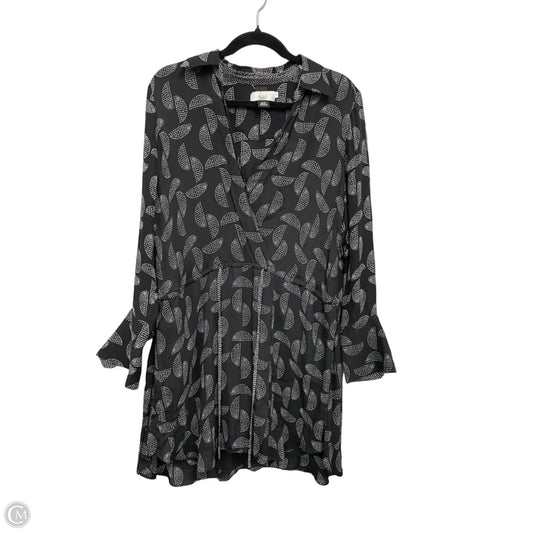 Dress Casual Short By Alc In Black & White, Size: 8
