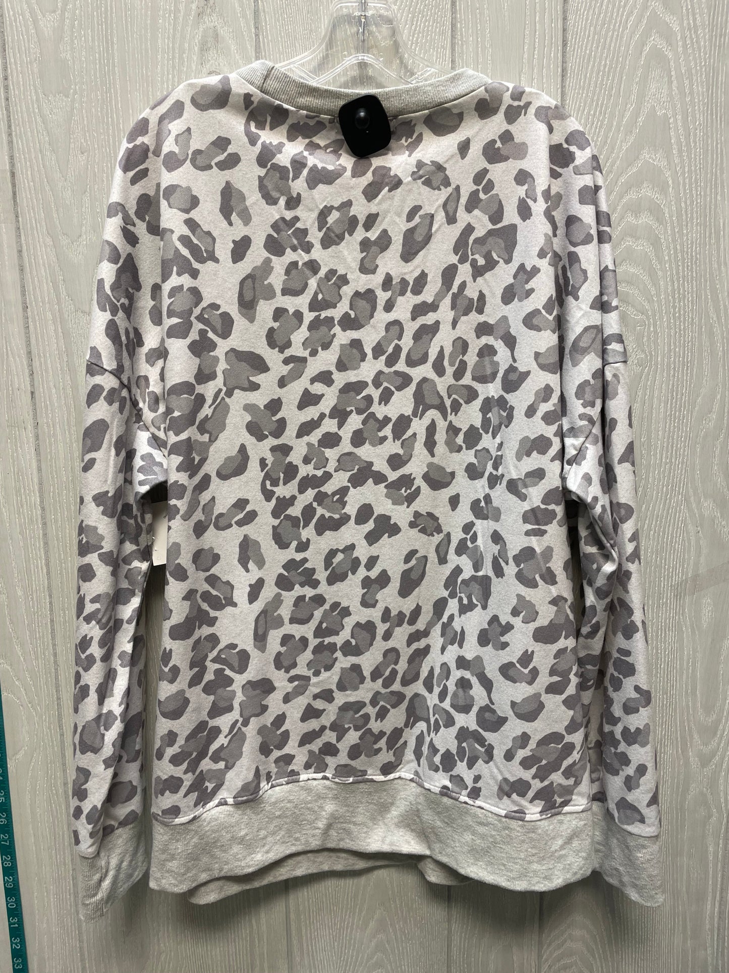 Top Long Sleeve By Clothes Mentor In Animal Print, Size: L