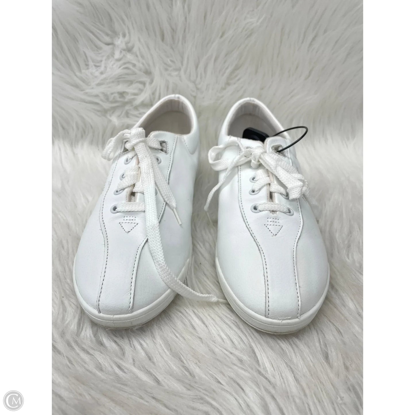 Shoes Sneakers By Easy Spirit In White, Size: 8.5