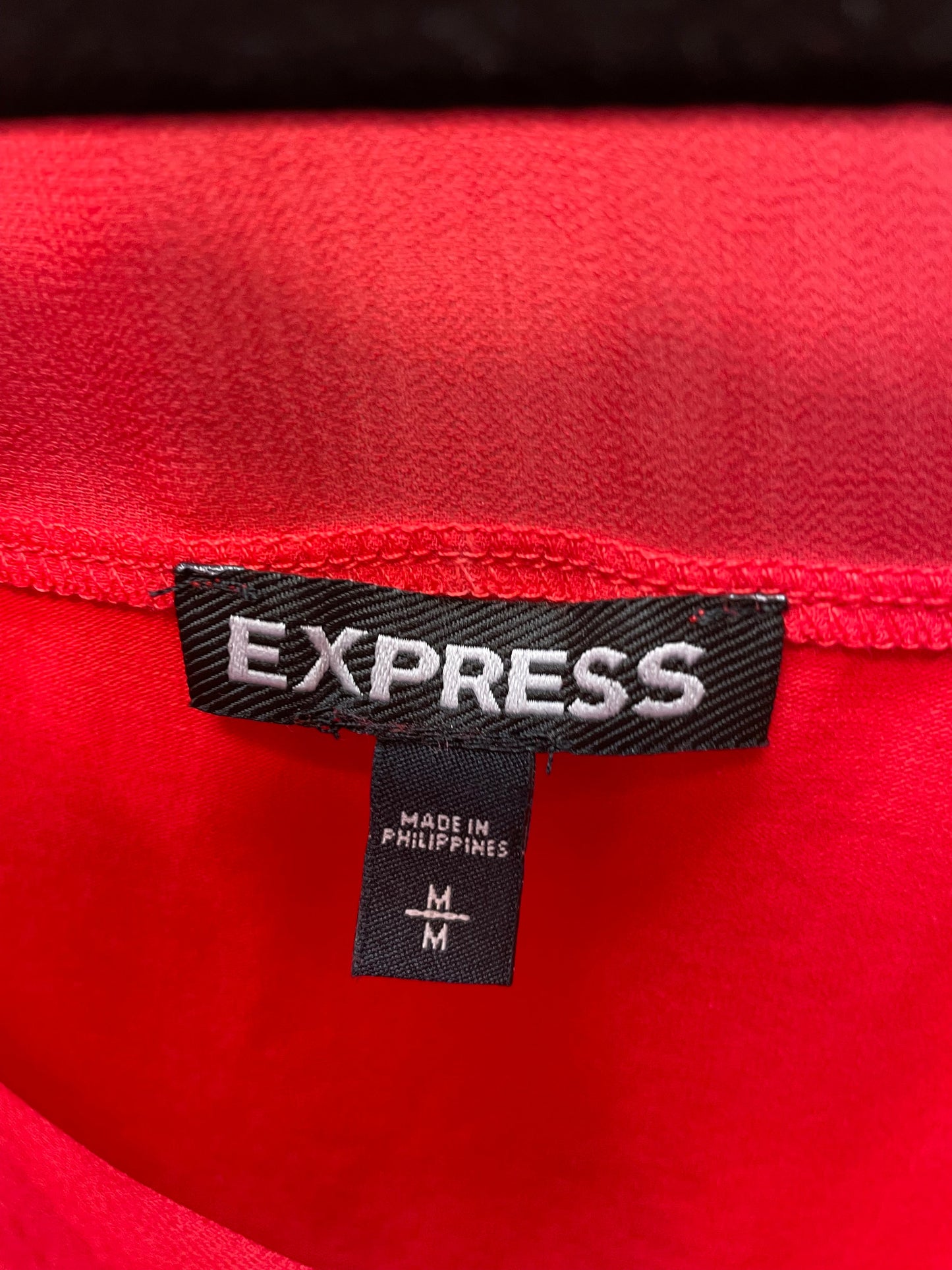 Red Top Short Sleeve Express, Size M