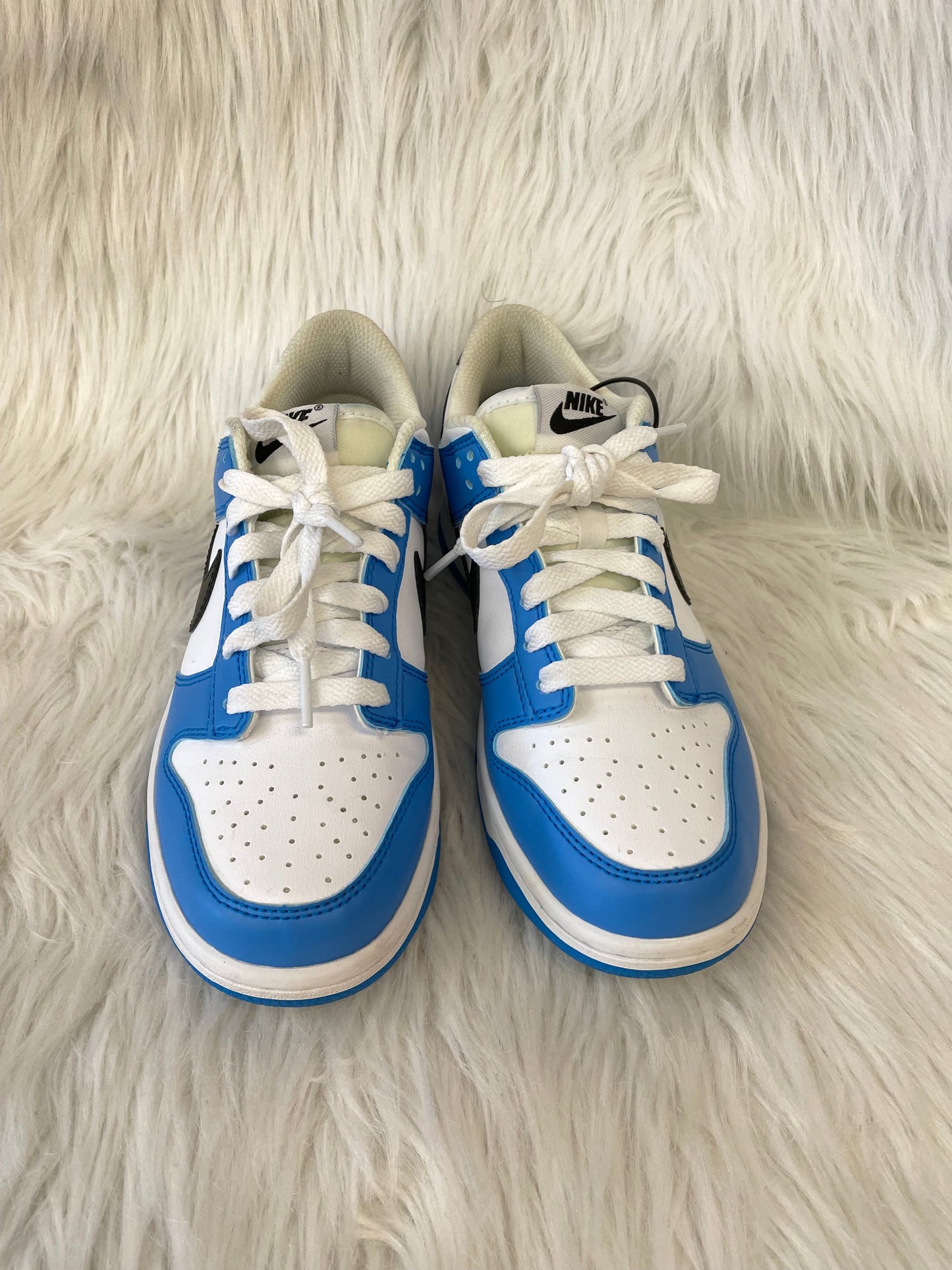 Blue & White Shoes Sneakers Nike, Size 6.5