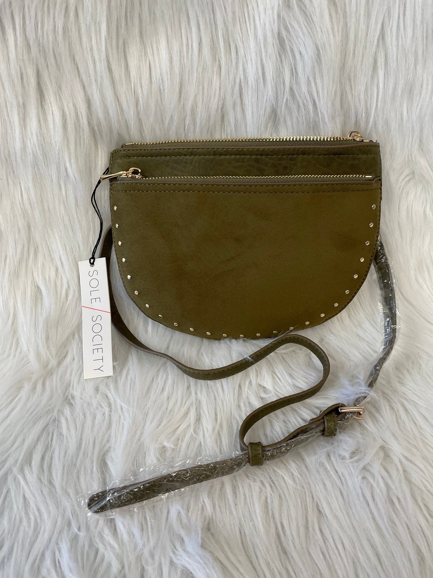 Belt Bag Clothes Mentor, Size Medium