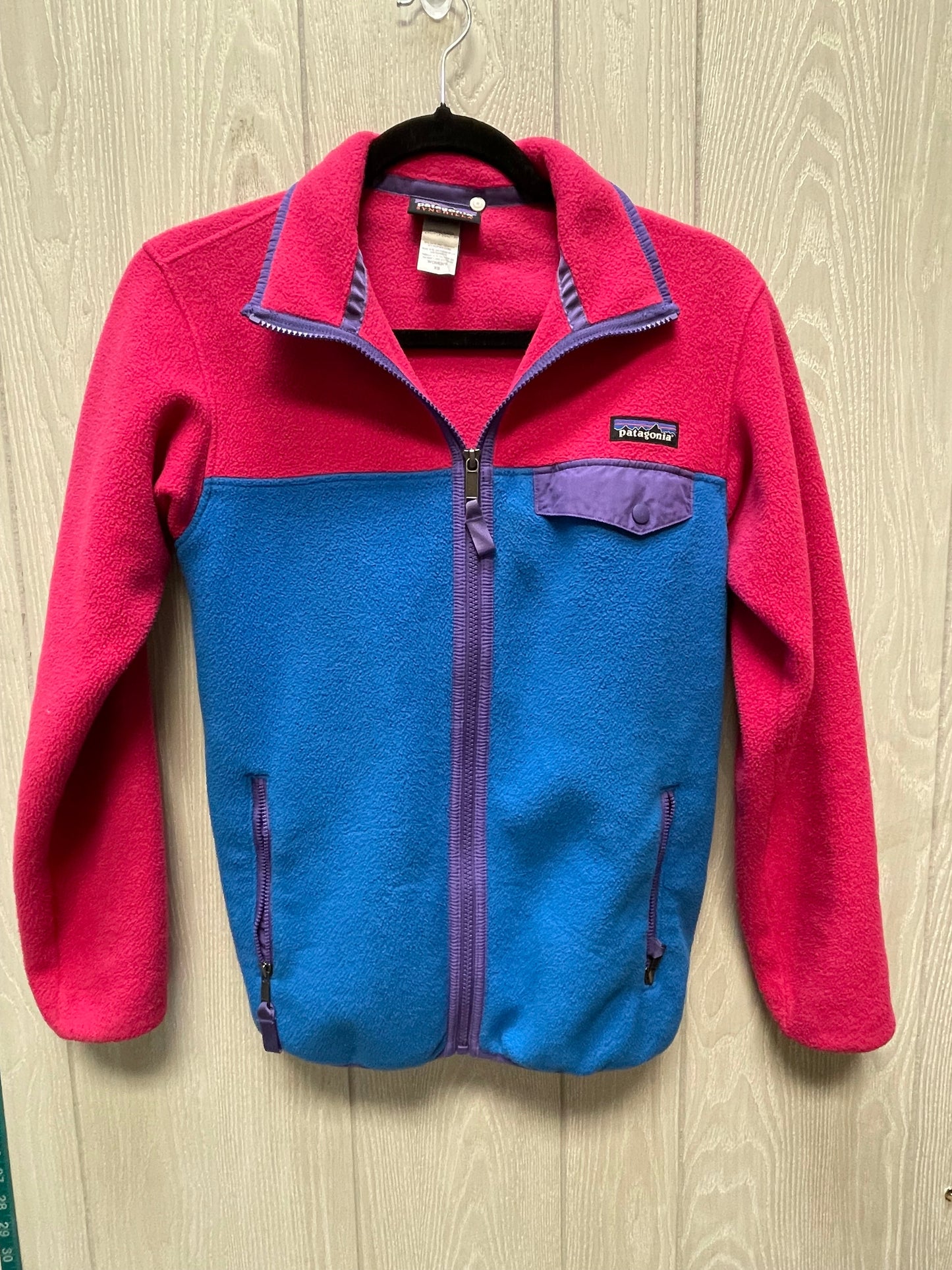 Jacket Fleece By Patagonia In Blue & Pink, Size: Xs