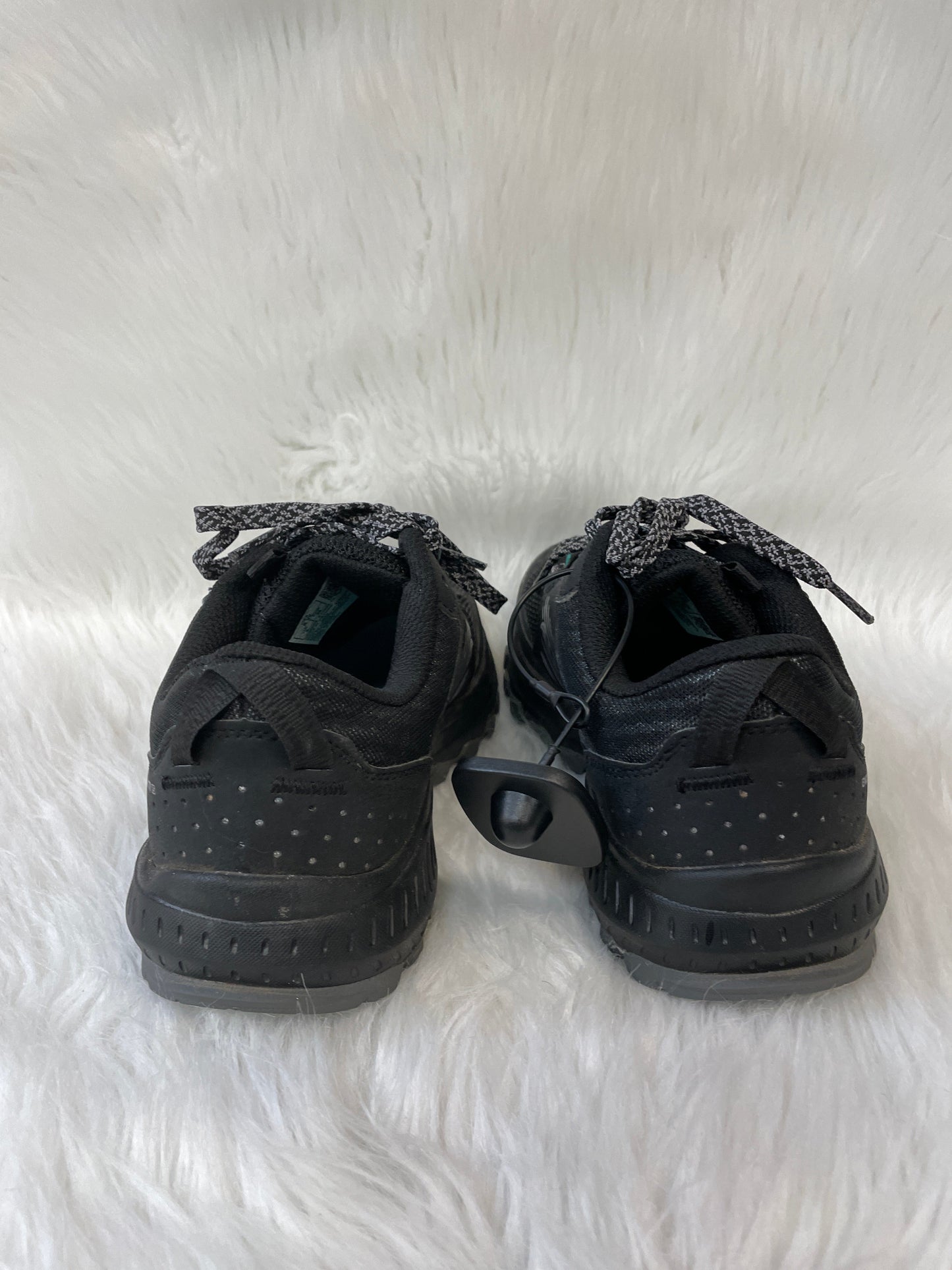 Shoes Athletic By Saucony In Black, Size: 8