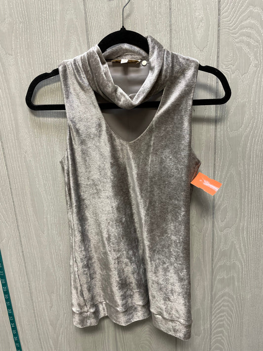 Top Sleeveless By Etcetra In Silver, Size: Xs