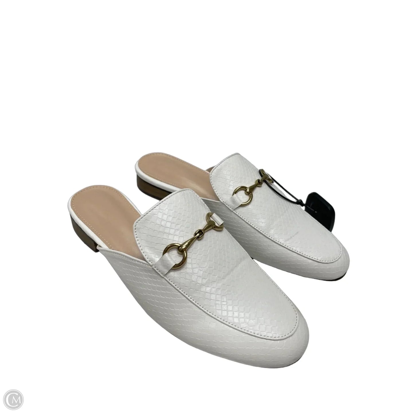 Shoes Flats By Clothes Mentor In White, Size: 8.5