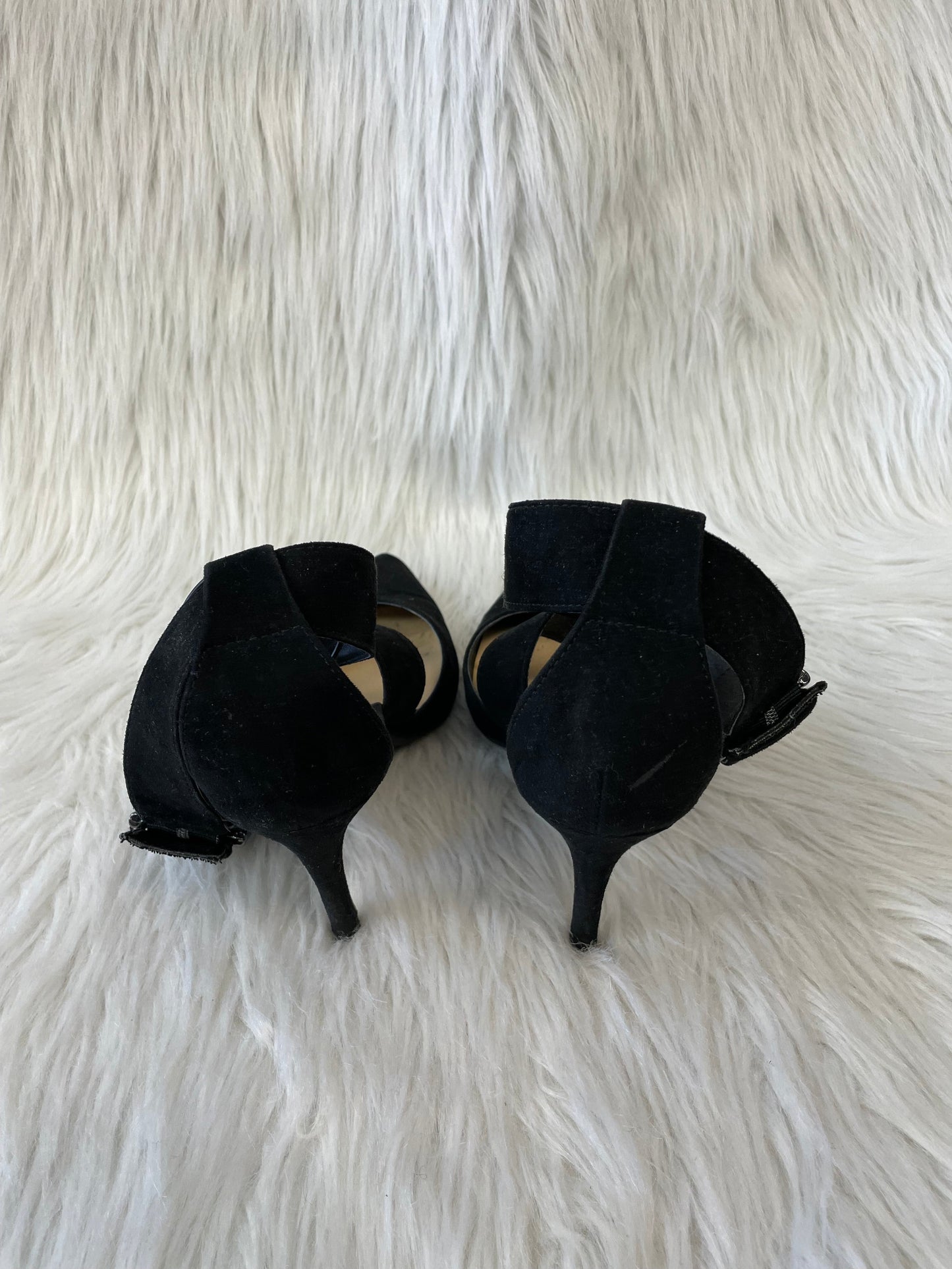 Black Shoes Heels Kitten Chinese Laundry, Size 6.5