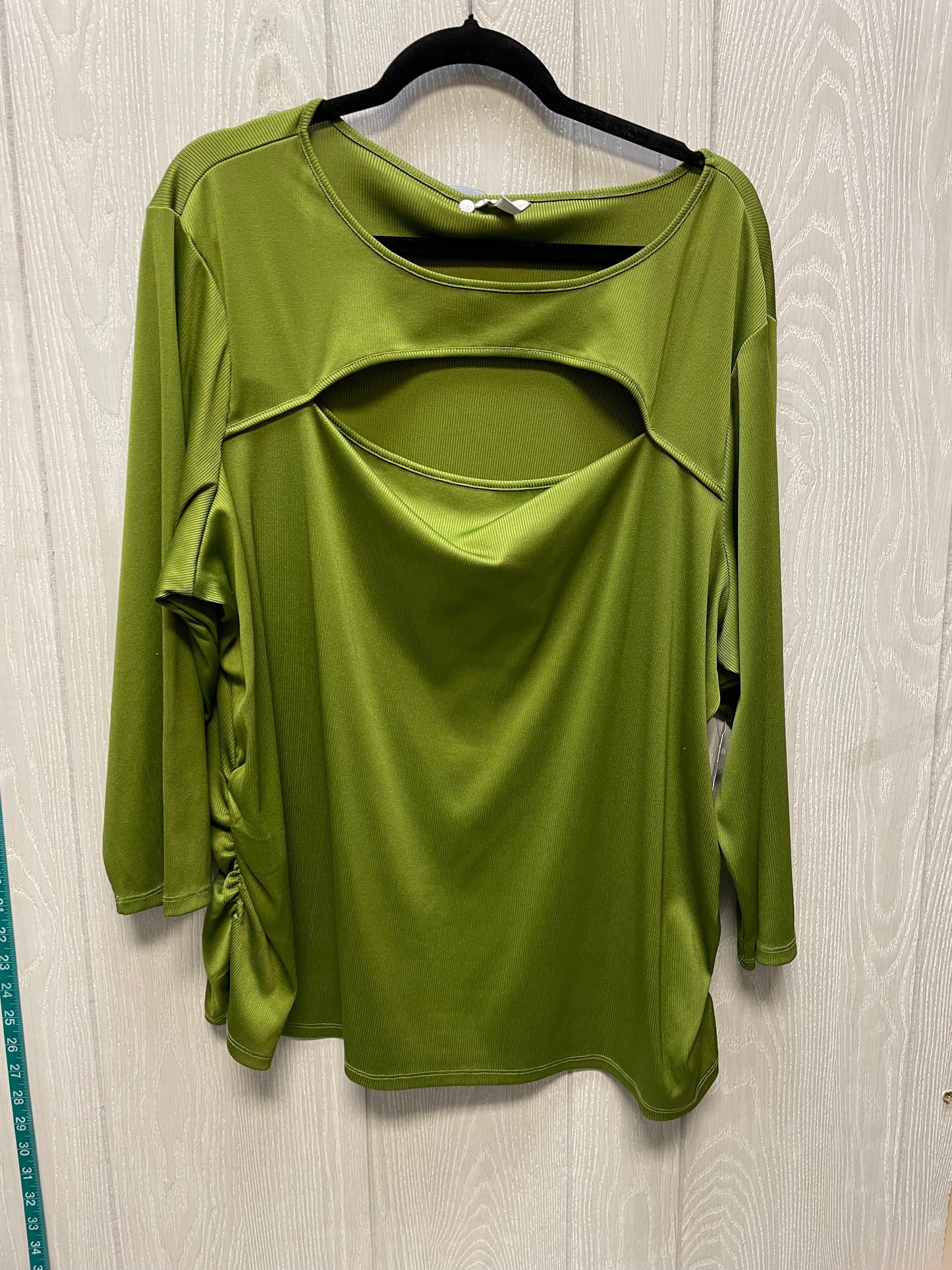 Top Long Sleeve By Cato In Green, Size: 2x