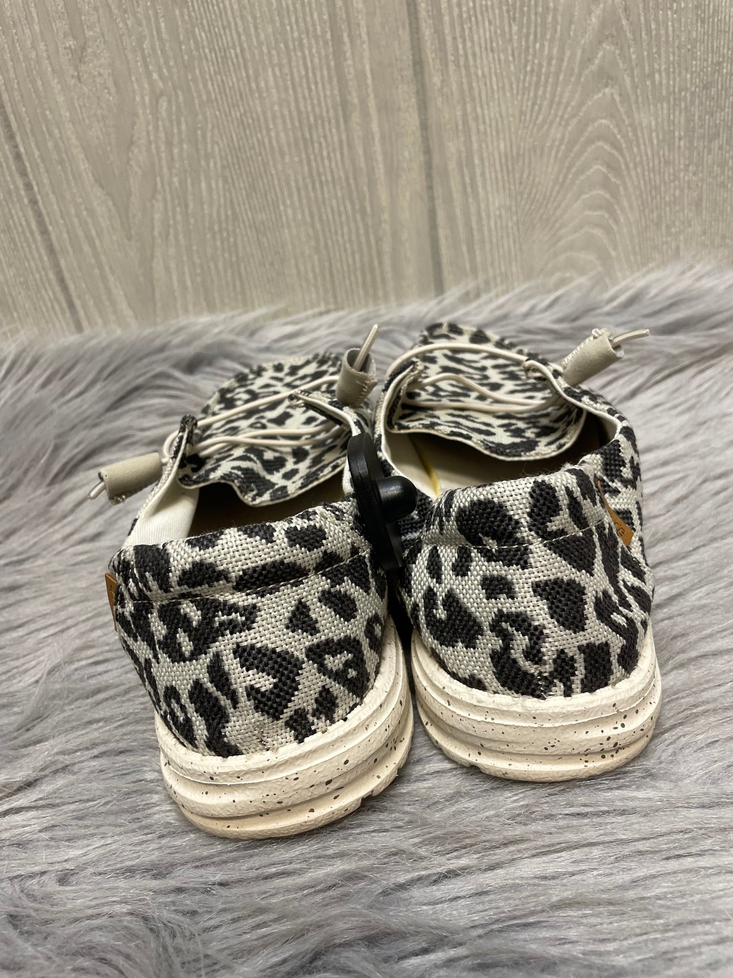 Shoes Sneakers By Hey Dude In Animal Print, Size: 10