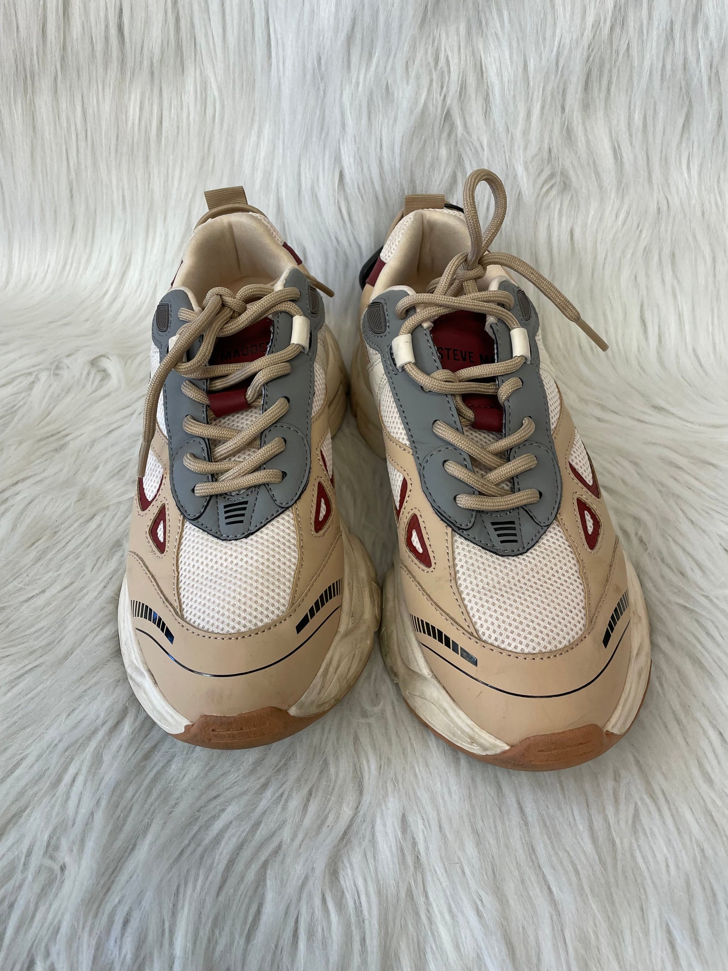 Shoes Sneakers By Steve Madden In Tan, Size: 9