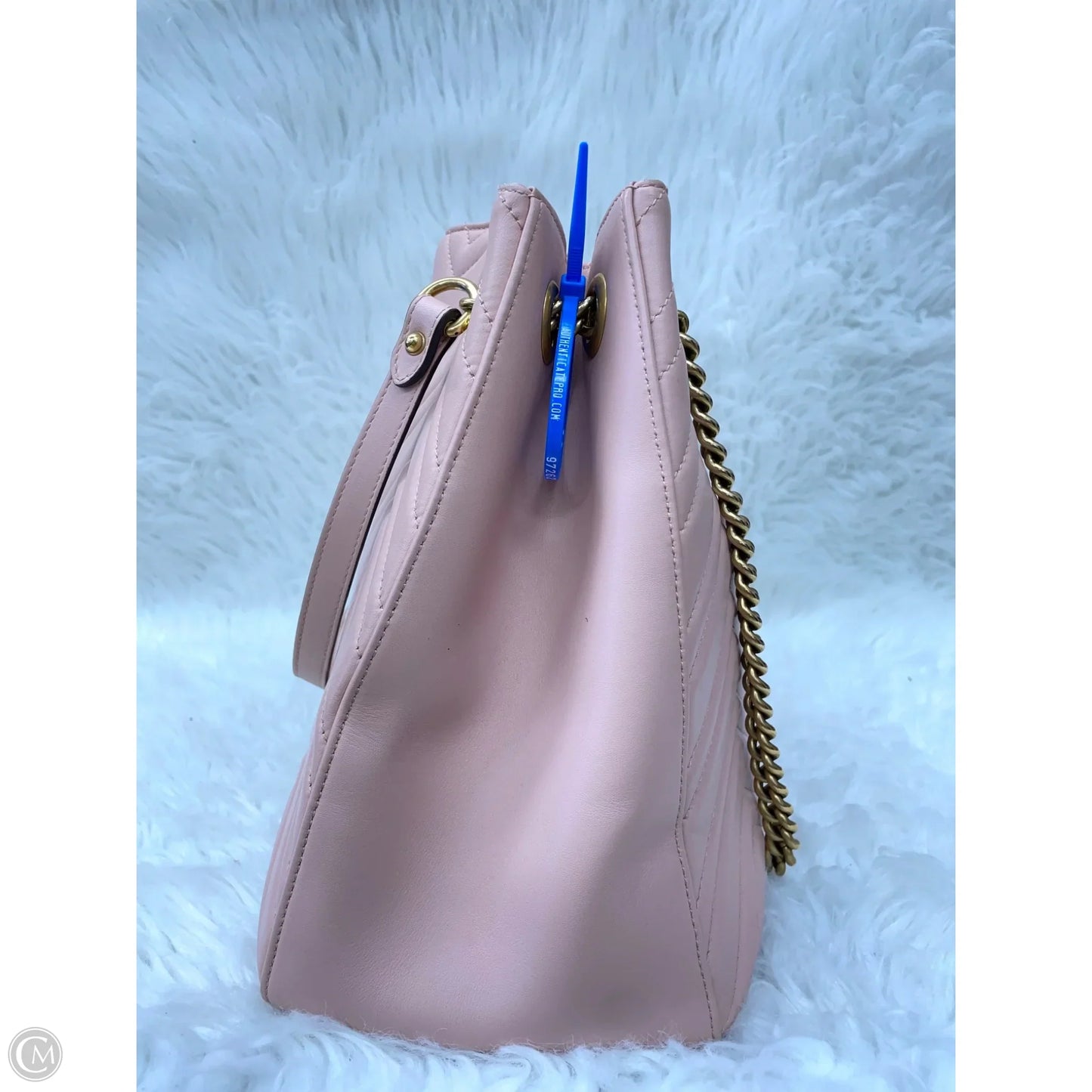 Handbag Luxury Designer By Gucci, Size: Medium