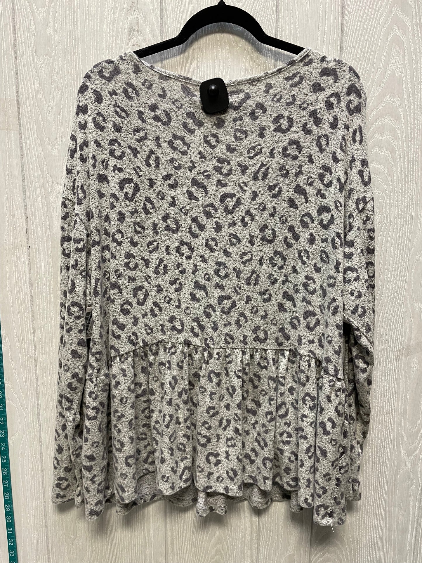 Top Long Sleeve By Simply Southern In Animal Print, Size: 1x