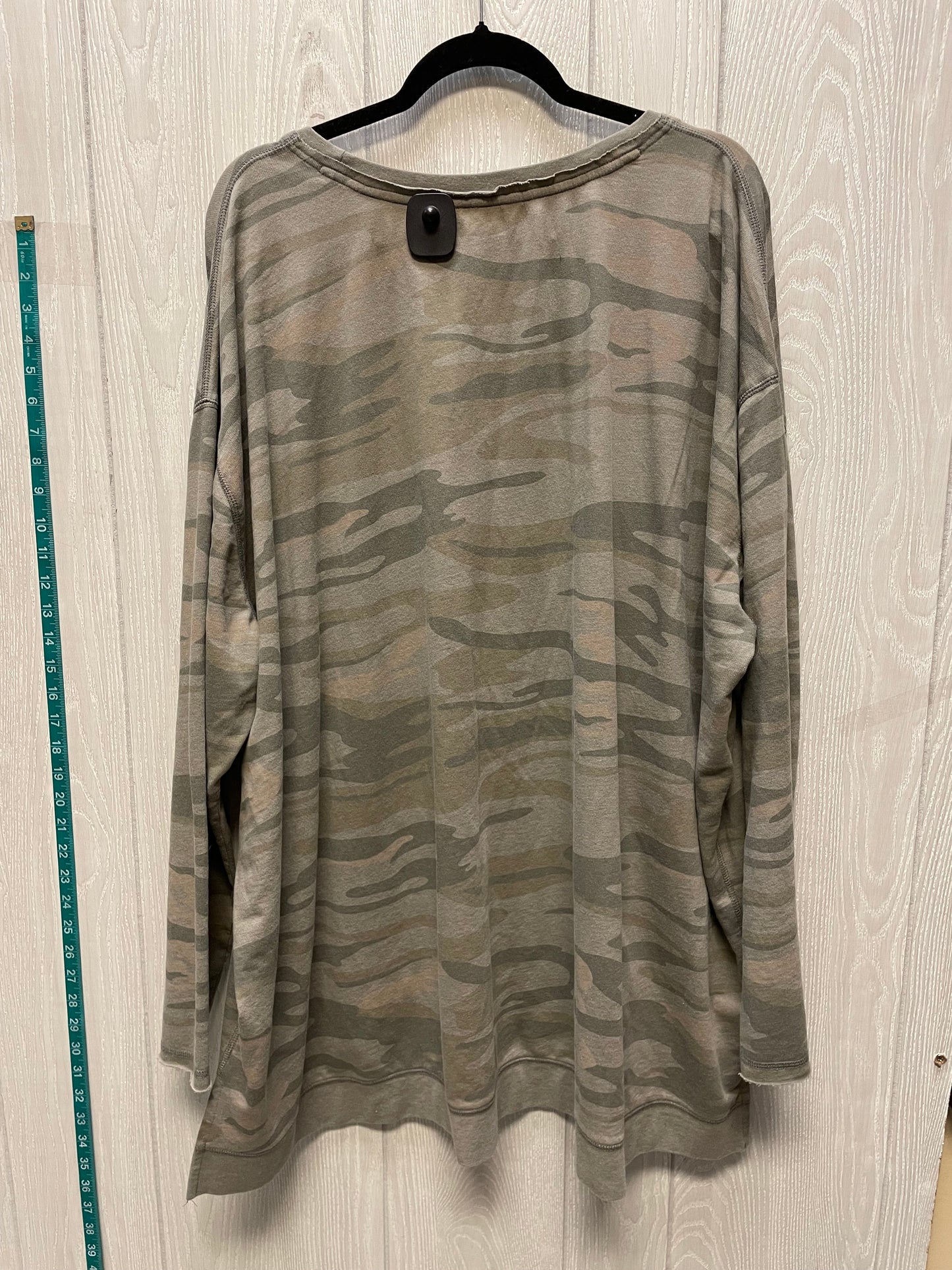 Top Long Sleeve By Natural Reflections In Camouflage Print, Size: 3x