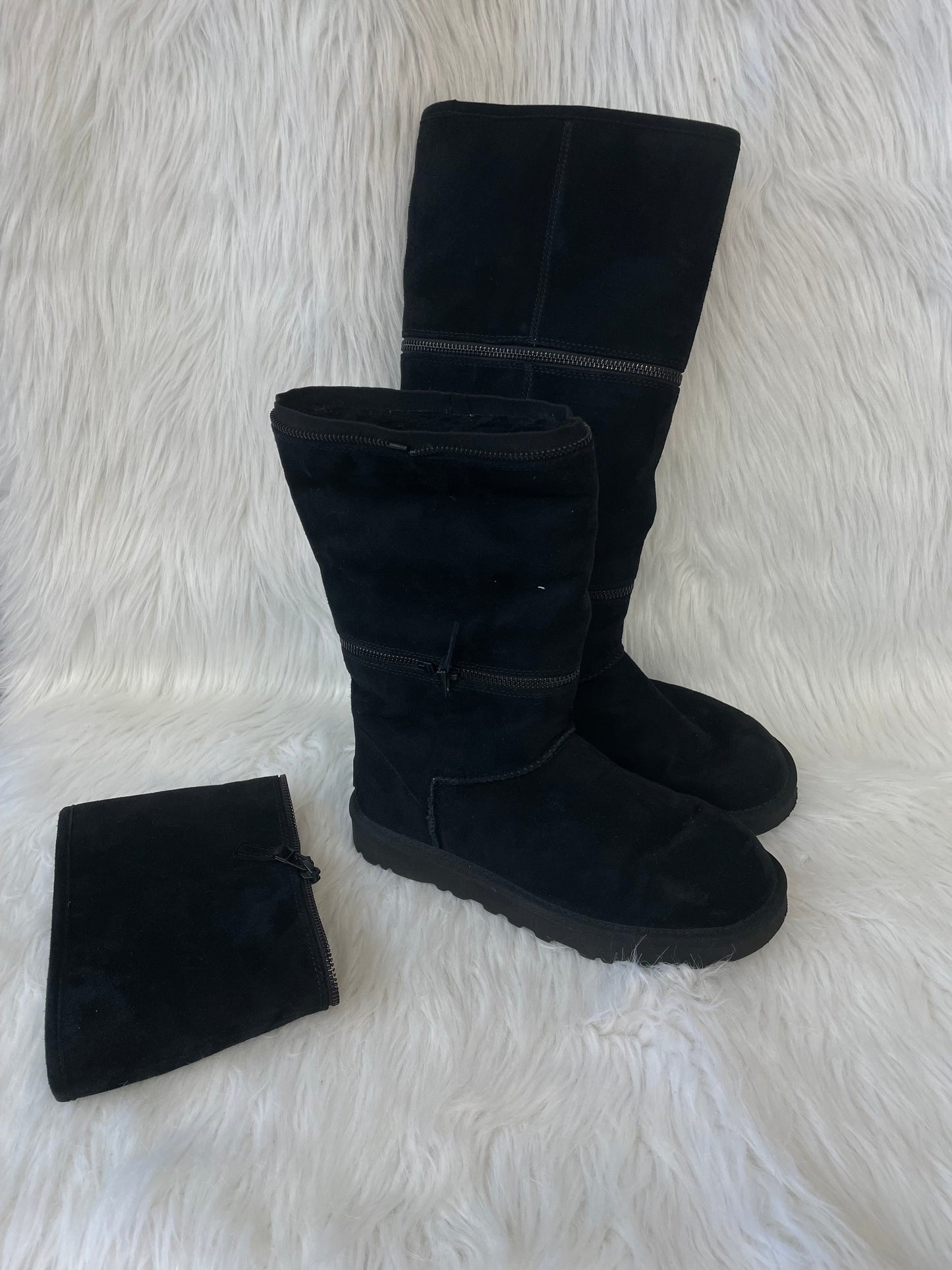 Black Boots Snow Ugg, Size 6