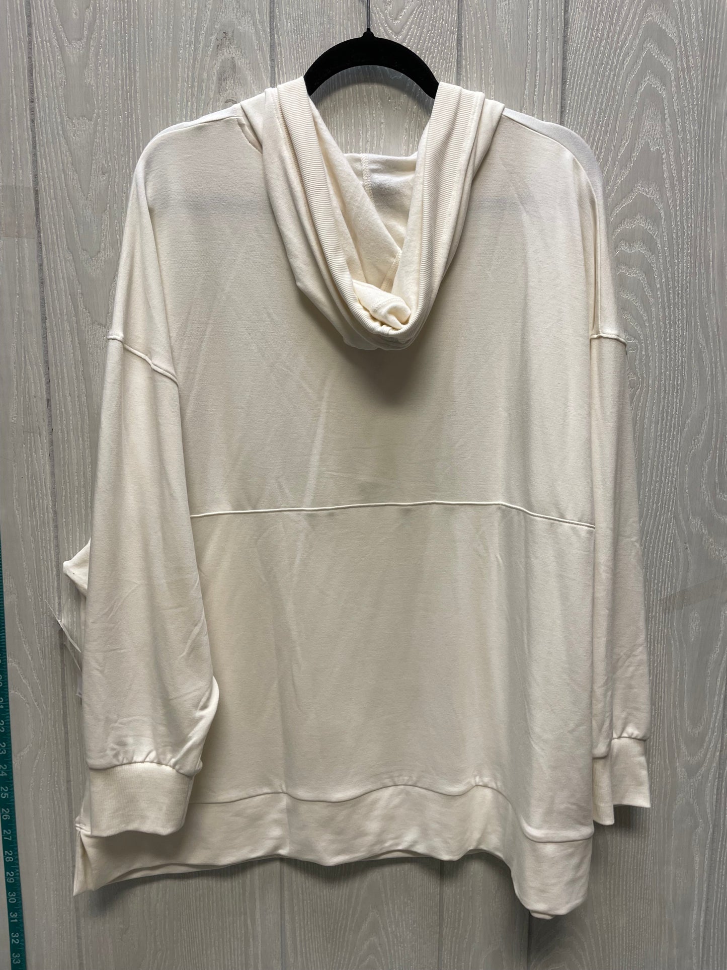 Top Long Sleeve By Old Navy In Cream, Size: Xl