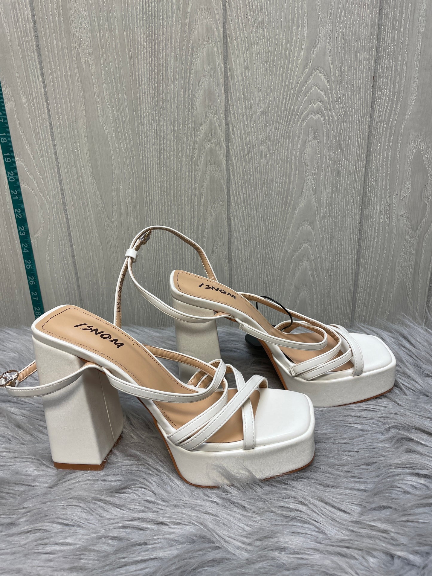 Sandals Heels Block By Clothes Mentor In White, Size: 8