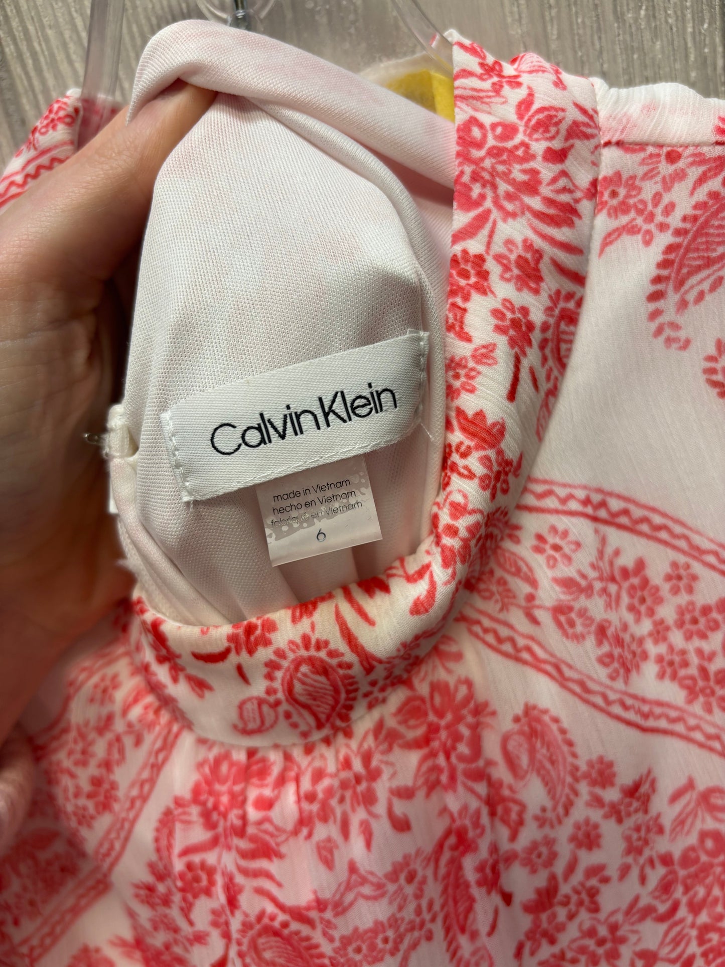 Dress Casual Short By Calvin Klein In Red & White, Size: S